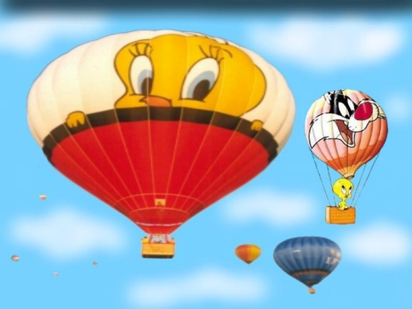 Tweety and Sylvester on air balloon